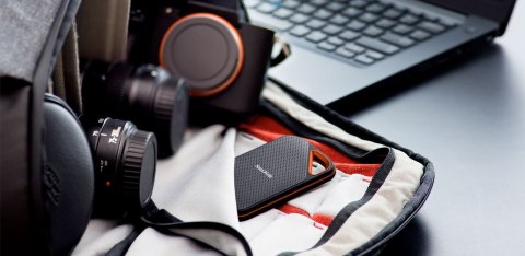 Dysk zewnętrzny SSD SanDisk Extreme PRO Portable (2TB; USB 3.2; 2000 MB/s; SDSSDE81-2T00-G25) Dysk zewnętrzny SSD SanDisk Extreme PRO Portable (2TB; USB 3.2; 2000 MB/s; SDSSDE81-2T00-G25)