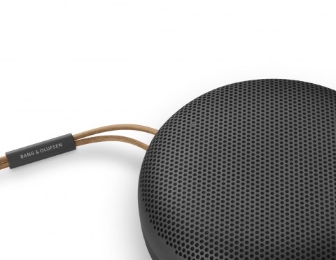 Bang & Olufsen BeoPlay A1 2nd Edition Głośnik przenośny bezprzewodowy Bluetooth 60 Watt dwukierunkowy Antracyt Bang & Olufsen BeoPlay A1 2nd Edition Głośnik przenośny bezprzewodowy Bluetooth 60 Watt dwukierunkowy Antracyt