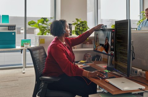 POLY Jednouszny zestaw słuchawkowy Blackwire 3315 USB-C z certyfikatem Microsoft Teams + wtyczka 3,5 mm + przejściówka USB-C/A POLY Jednouszny zestaw słuchawkowy Blackwire 3315 USB-C z certyfikatem Microsoft Teams + wtyczka 3,5 mm + przejściówka USB-C/A