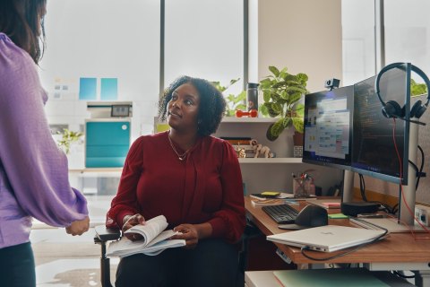 POLY Zestaw słuchawkowy Blackwire 3320 Stereo USB-C z certyfikatem Microsoft Teams + przejściówka USB-C/A POLY Zestaw słuchawkowy Blackwire 3320 Stereo USB-C z certyfikatem Microsoft Teams + przejściówka USB-C/A