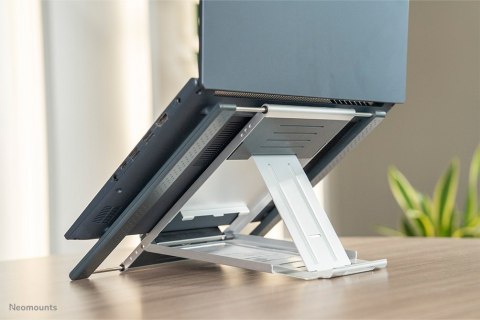 Neomounts NSLS100 stojak na laptop Półka wysięgnikowa na notebooka Srebrny 55,9 cm (22") Neomounts NSLS100 stojak na laptop Półka wysięgnikowa na notebooka Srebrny 55,9 cm (22")