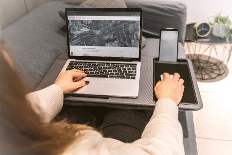 Podstawka do notebooka z podkładką pod mysz Podstawka do notebooka z podkładką pod mysz