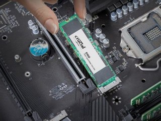 Crucial E100 480 GB M.2 PCI Express 4.0 NVMe