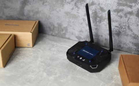 Router Wifi Teltonika TCR100 LTE Dual-Band dla użytkowników domowych Router Wifi Teltonika TCR100 LTE Dual-Band dla użytkowników domowych