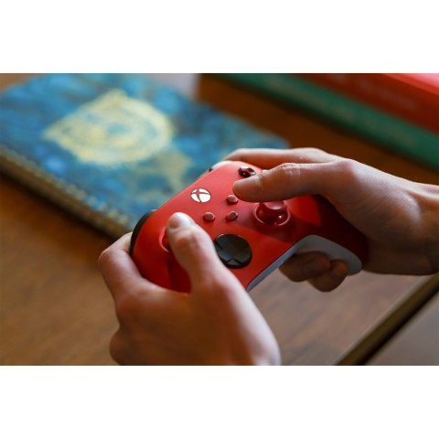 Microsoft Xbox Series Kontroler - Pulsujący czerwon Microsoft Xbox Series Kontroler - Pulsujący czerwon