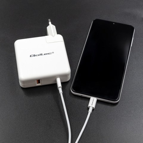 Qoltec Ładowarka GaN FAST 108W | 5-20V | 3-4.7A | USB C | Biała Qoltec Ładowarka GaN FAST 108W | 5-20V | 3-4.7A | USB C | Biała
