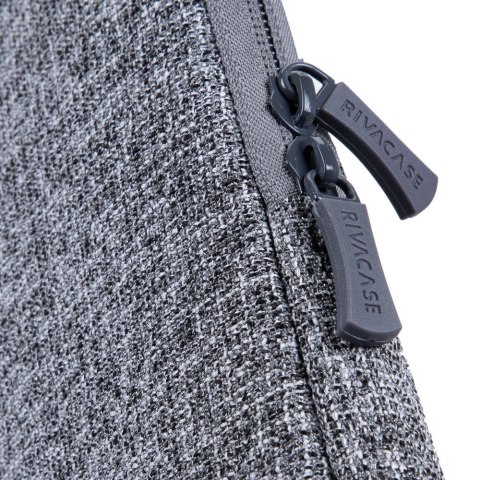 Etui na laptop 13,3" RIVACASE Anvik, jasny szare, z uchwytem, z materiału wodoodpornego, pluszowe wnętrze, tylna kieszeń na smar Etui na laptop 13,3" RIVACASE Anvik, jasny szare, z uchwytem, z materiału wodoodpornego, pluszowe wnętrze, tylna kieszeń na smar