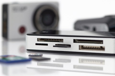 Czytnik kart 5-portowy USB 3.0 SuperSpeed(ALL-IN-ONE) czarno-srebrny Czytnik kart 5-portowy USB 3.0 SuperSpeed(ALL-IN-ONE) czarno-srebrny