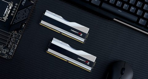 G.Skill Trident Z RGB Z5 moduł pamięci 32 GB 2 x 16 GB DDR5 5600 MHz G.Skill Trident Z RGB Z5 moduł pamięci 32 GB 2 x 16 GB DDR5 5600 MHz