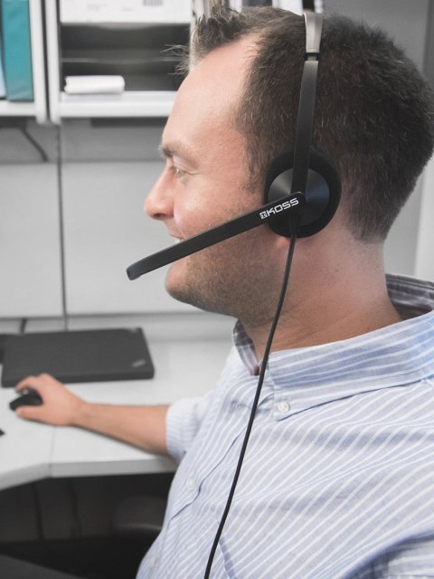 Koss CS195 USB Zestaw słuchawkowy Przewodowa Opaska na głowę Biuro/centrum telefoniczne USB Typu-A Czarny Koss CS195 USB Zestaw słuchawkowy Przewodowa Opaska na głowę Biuro/centrum telefoniczne USB Typu-A Czarny