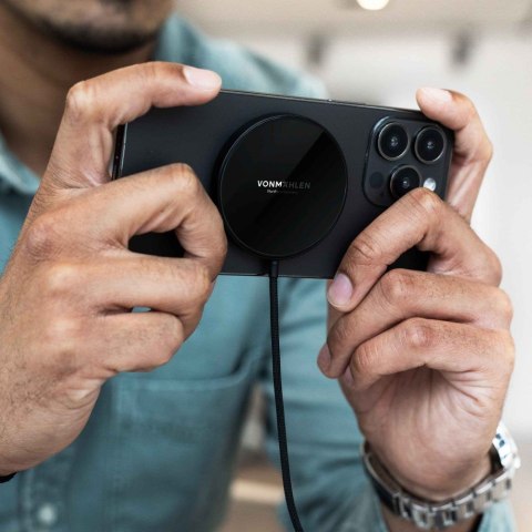 Vonmählen Aura Mini magnetisches WL Charging Pad schwarz Smartfon Srebrny, Biały USB Wewnętrzna