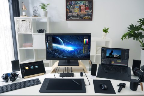 ASUS DC500 Triple 4K Thunderbolt™4 Dock 150Watt ASUS DC500 Triple 4K Thunderbolt™4 Dock 150Watt