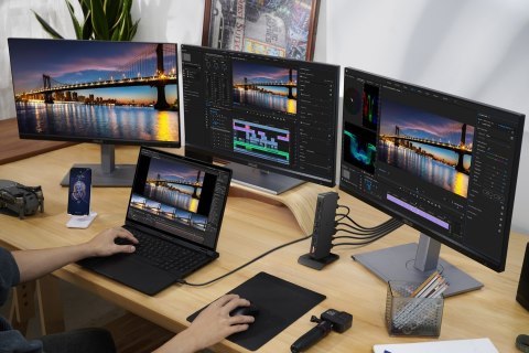 ASUS DC500 Triple 4K Thunderbolt™4 Dock 150Watt ASUS DC500 Triple 4K Thunderbolt™4 Dock 150Watt