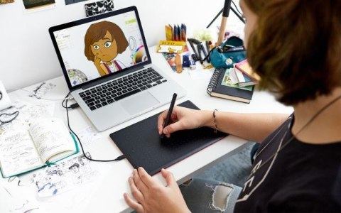 ONE BY WACOM MEDIUM- EMEA-NORTH/IN ONE BY WACOM MEDIUM- EMEA-NORTH/IN