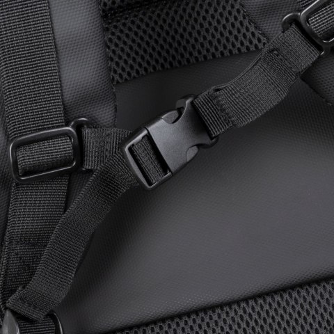 Plecak do notebooka 17,3" RIVACASE ECO Tegel 8465, czarny, z ekologicznego, wodoodpornego materiału z recyklingu (rPET)