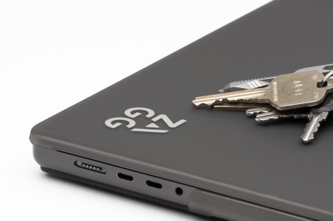 ZAGG Hardshell - obudowa ochronna do MacBook Air 13" M2 (2022) / M3 (2024) / M4 (2025) (smoke)
