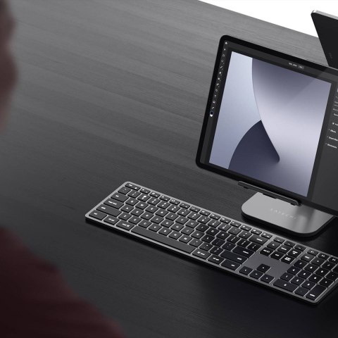 Satechi Slim X3 - klawiatura z układem numerycznym Bluetooth do czterech urządzeń USB-C (silver)