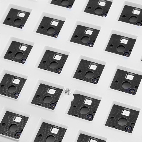 SKILLER SGK50 S3 WHT/GAT YELLOW/HOT-SWAP/75 LAYOUT/SPIRALCAB