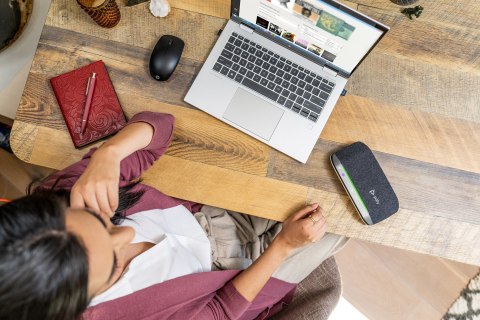 POLY Telefon konferencyjny Sync 20+ USB-C, zatwierdzony do współpracy z aplikacją Microsoft Teams