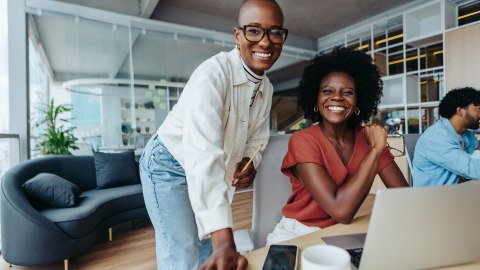 Monitor AOC 68,6cm (27") 27E4U 16:09 VGA+HDMI+DP+USB IPS