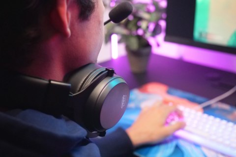 Bezprzewodowy zestaw słuchawkowy do gier CHERRY Xtrfy H3