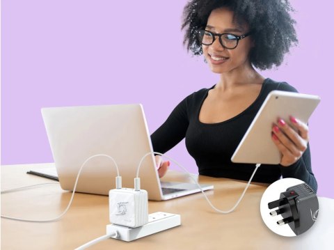 Stacja ładująca AVerMedia, Core GO (GC313) Biała, 100W GaN, HDMI