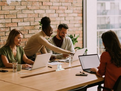 Stacja ładująca AVerMedia, EliteGO (GC313Pro) Biały, 100W GaN, HDMI