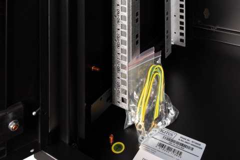 Szafa sieciowa wisząca Unique 19" 12U rack 600x450, drzwi szyba, czarny, niedzielona, złożona, 100kg