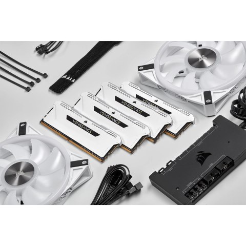 Corsair Vengeance RGB Pro CMH32GX4M2E3200C16W moduł pamięci 32 GB 2 x 16 GB DDR4 3200 MHz